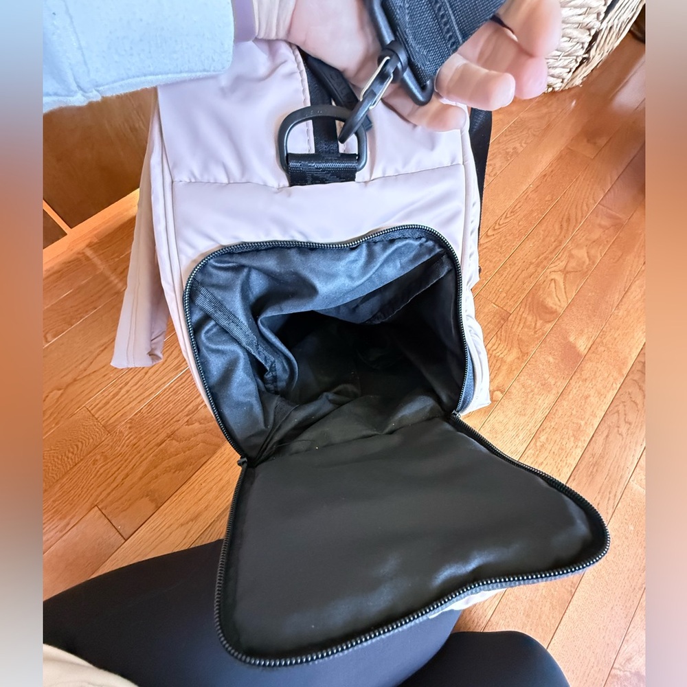 Calpak Luka Duffel - Rose Quartz - Picture 4 of 12